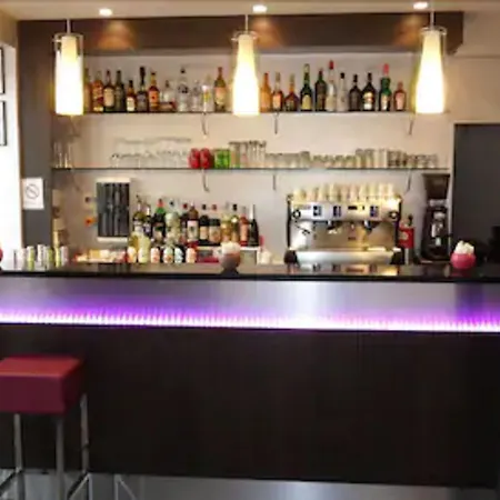 فندق Le Figuier إيفري سور سين