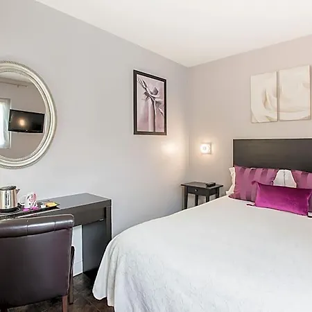 Le Figuier Hotel *