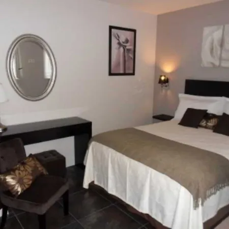 Le Figuier Hotel *
