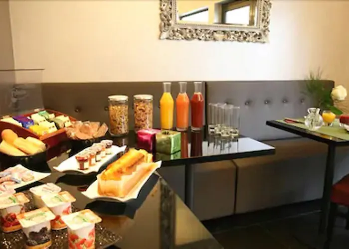 Le Figuier Hotel *